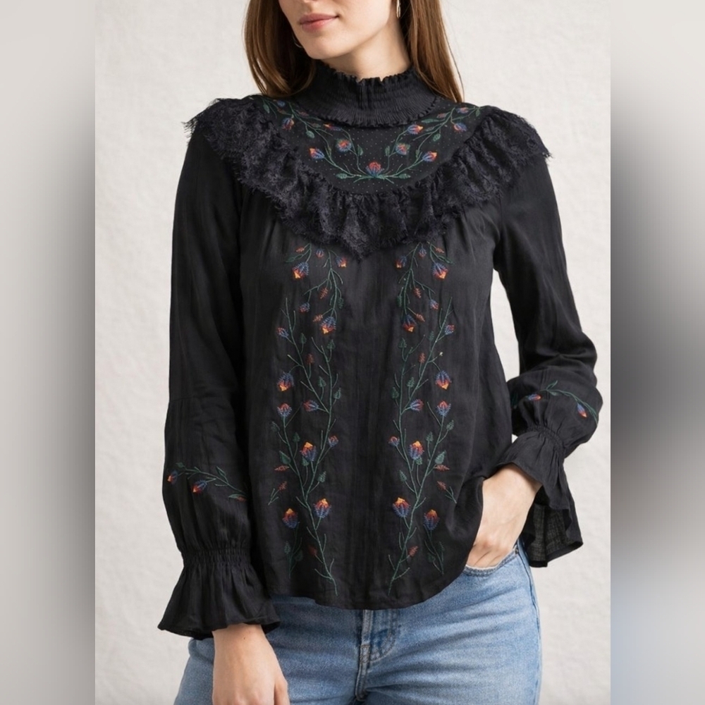 Kate C NWT Floral Embroidered Black Ruffle Yoke Blouse S/M/L